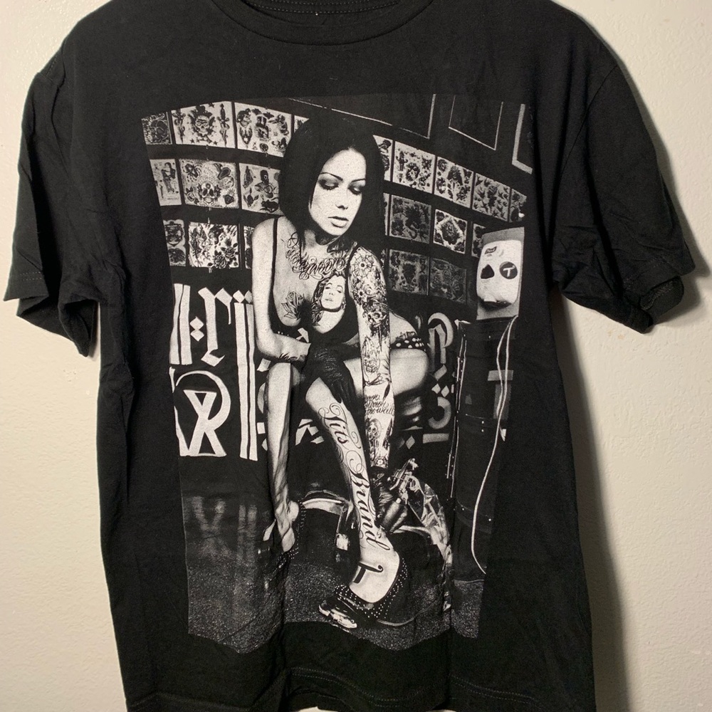 Two in the shirt tee. Fitted used once
